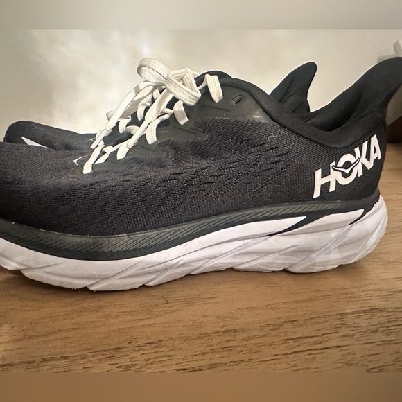 Hoka Clifton 8 Black with White Accents - Picture 4 of 10